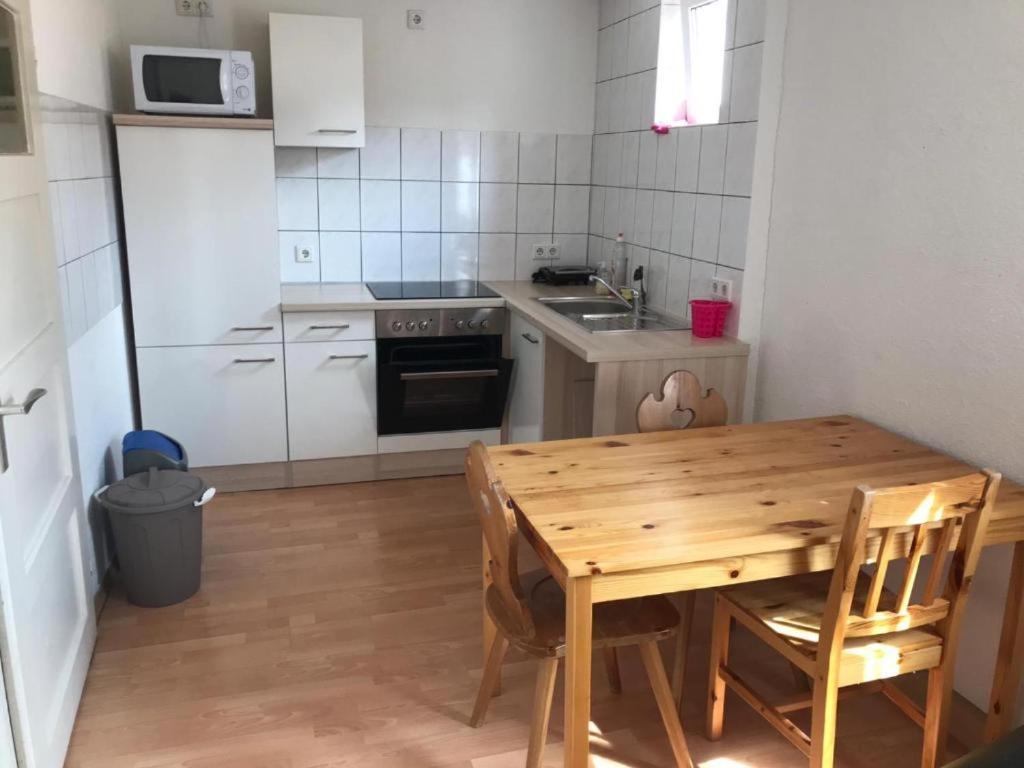 Pension Altstadt Garni Бад-Виндсхайм Экстерьер фото