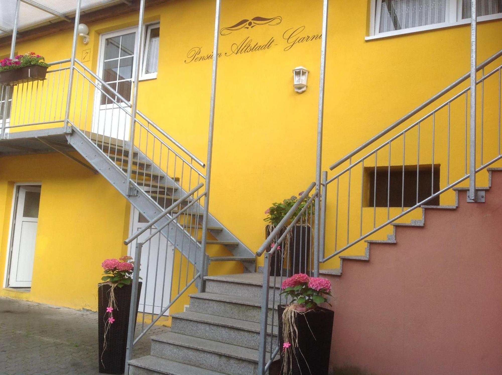 Pension Altstadt Garni Бад-Виндсхайм Экстерьер фото